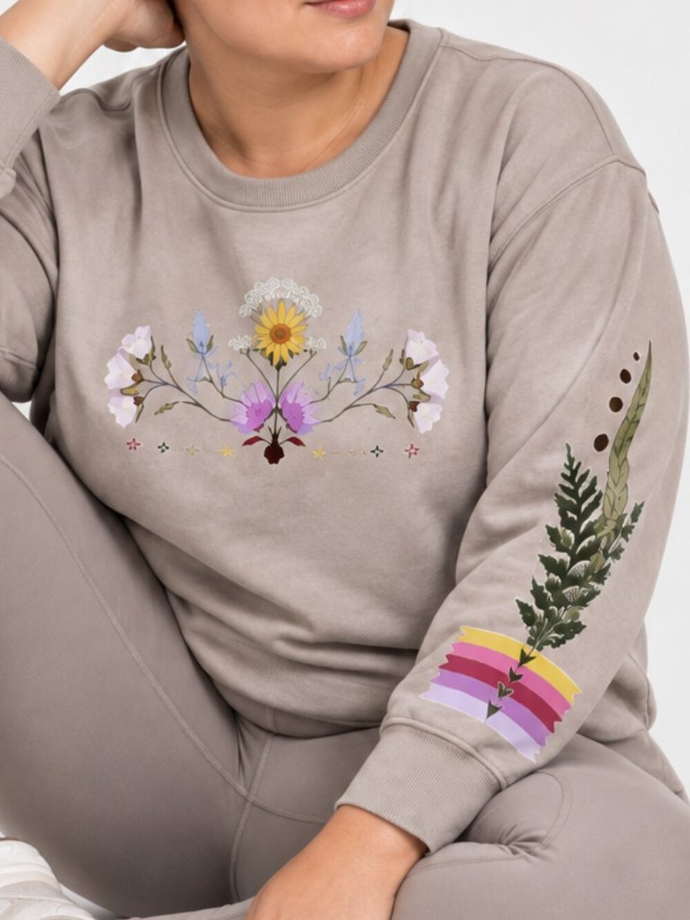 Athletic Works Floral Graphic Sweatshirt Women's Large 12-14